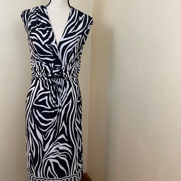 Glamour Dresses & Skirts - Glamour Black and White Striped Dress.  Sz 16.